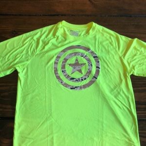 Captain America Under Armor T Shirt Size L